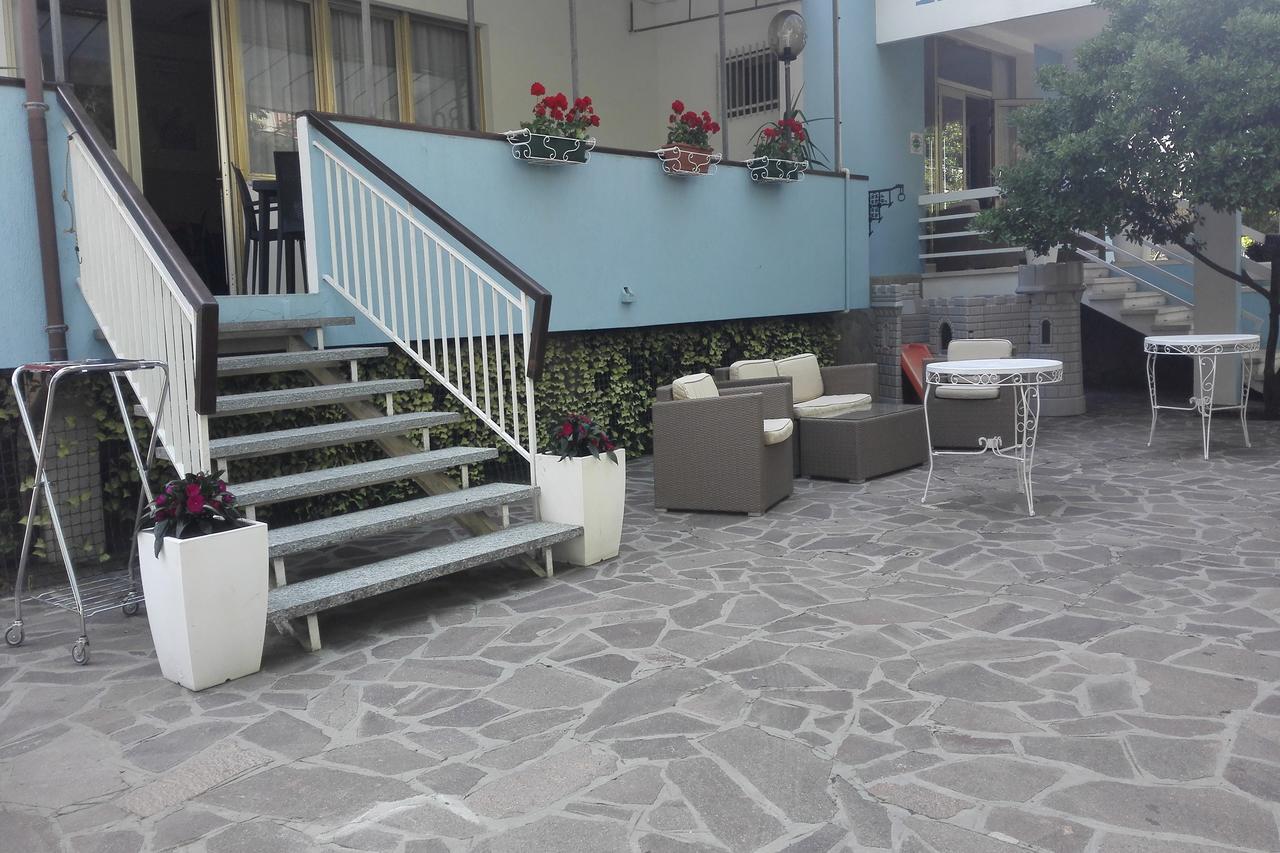 Hotel Carol Cesenatico Zewnętrze zdjęcie
