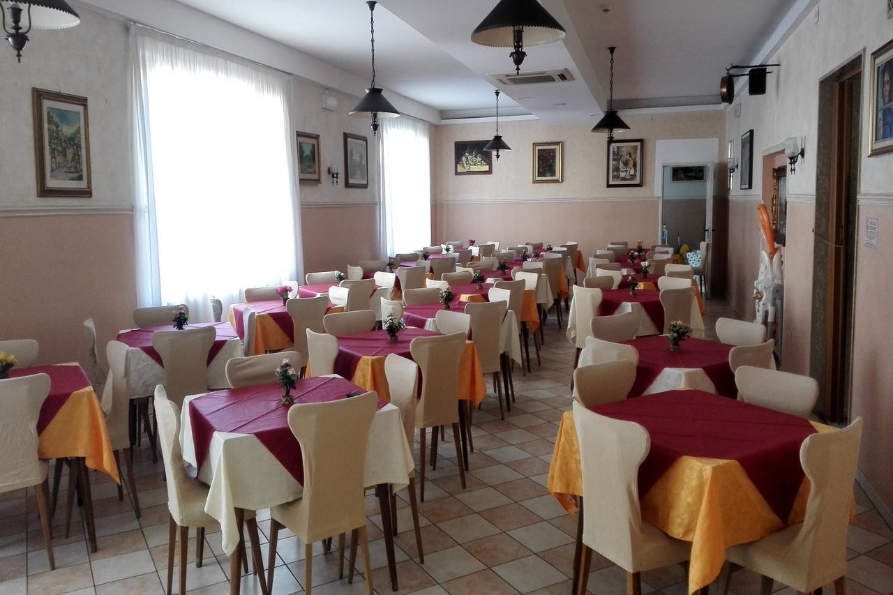 Hotel Carol Cesenatico Zewnętrze zdjęcie