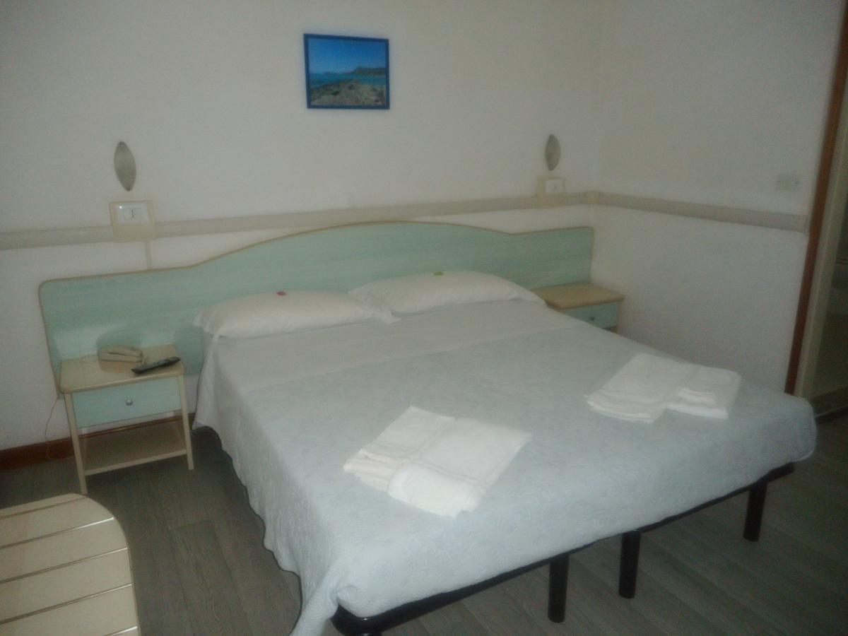 Hotel Carol Cesenatico Zewnętrze zdjęcie