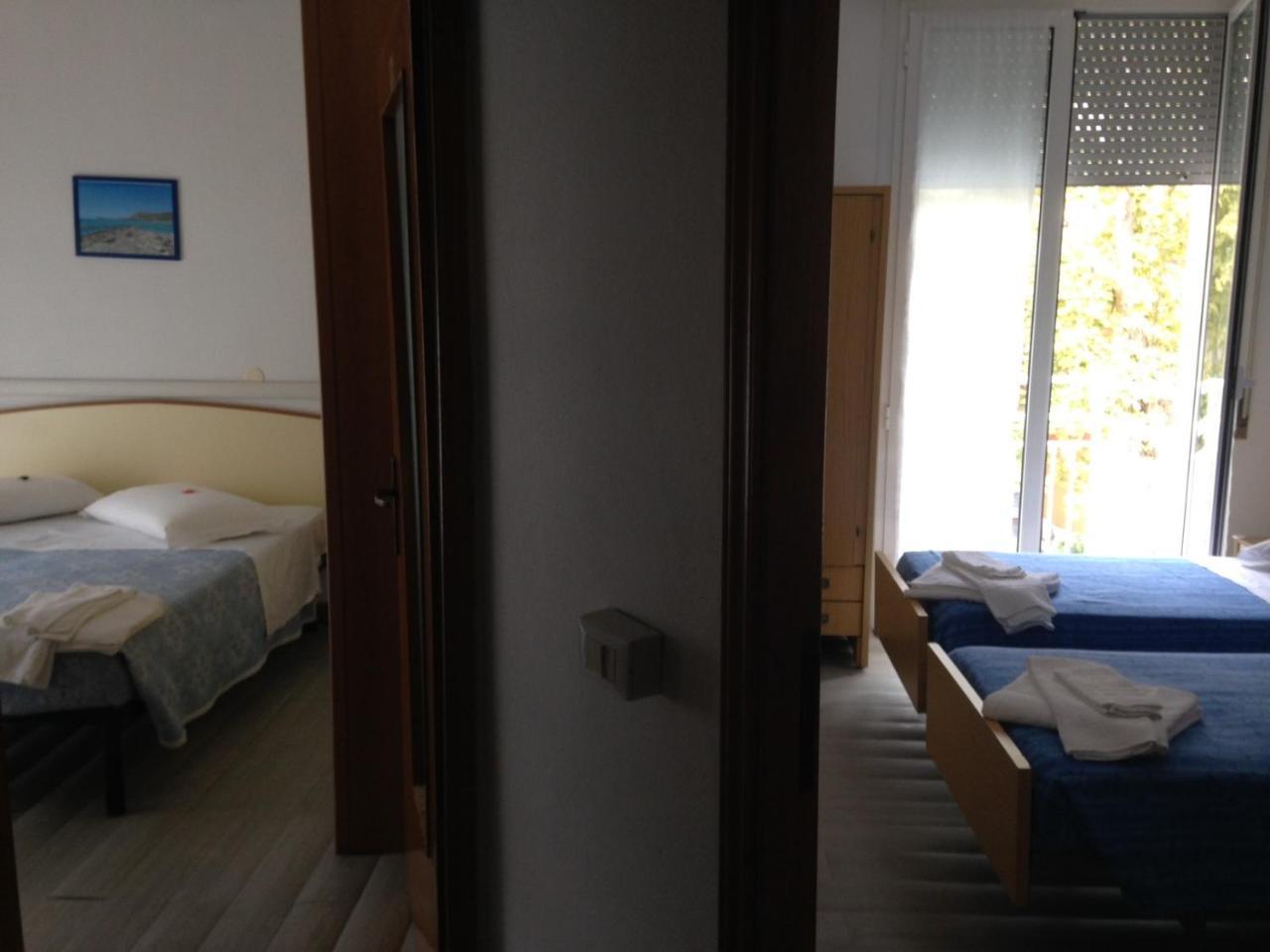 Hotel Carol Cesenatico Zewnętrze zdjęcie